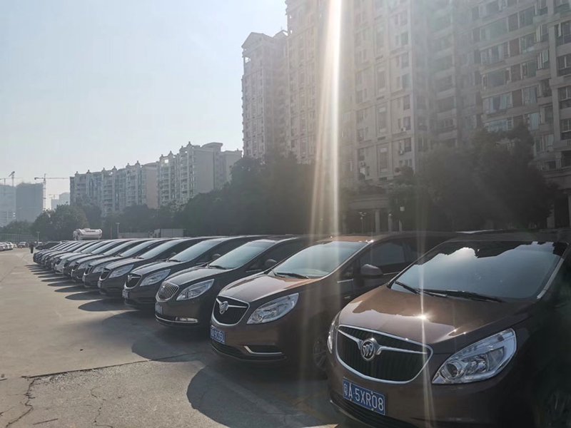 商务租车市场动态:灵活高效的交通解决方案
